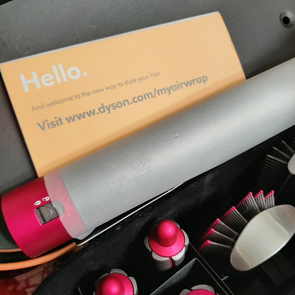 💥💫BRAND NEW DYSON AIRWRAP COMPLETE SET - Picture 16 of 16